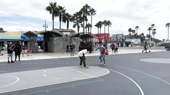 Bugs Bunny 1v1 Basketball at Venice Beach [Space Jam IRL]