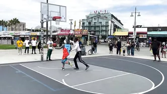 Bugs Bunny 1v1 Basketball at Venice Beach [Space Jam IRL]