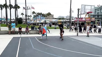 Bugs Bunny 1v1 Basketball at Venice Beach [Space Jam IRL]