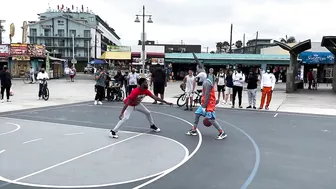 Bugs Bunny 1v1 Basketball at Venice Beach [Space Jam IRL]