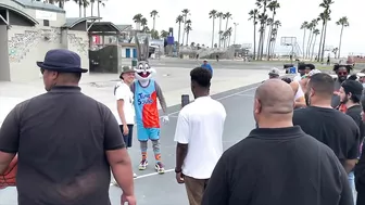 Bugs Bunny 1v1 Basketball at Venice Beach [Space Jam IRL]