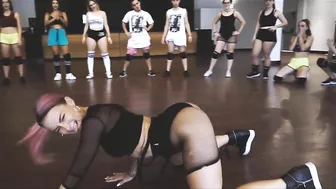 "Throw A Fit" / Tinze twerkshop in Spain / TINZE TWERK TUESDAY