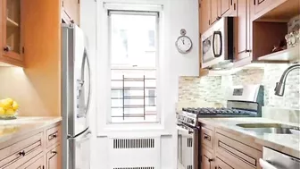 Penn Badgley $1.8 Million Brooklyn, NY Home Review | Celebrity Home Shopping