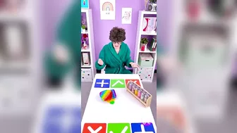 PLAYING VIRAL TikTok FIDGET TRADING GAME WITH HOUSEWIFE | DIY Pop it Satisfying And Relaxing #shorts