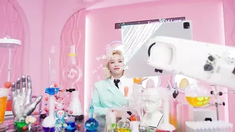 TWICE “SCIENTIST” M/V