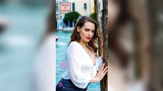 Mia Malkova Amazing Big Size Curvy Model | Beach Fashion | Onlyfans Video | Wiki | Bio | Career