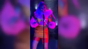 Kelly Clarkson Surprising Sho Madjozi with John Cena tiktok celebritydailycheck