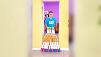 Who wins at the end? || Challenge with cups || Funny Tiktok Challenges by SMOL #shorts #123go