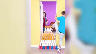 Who wins at the end? || Challenge with cups || Funny Tiktok Challenges by SMOL #shorts #123go