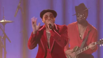 Bruno Mars & Anderson .Paak as Silk Sonic - Smokin Out The Window (LIVE American Music Awards 2021)