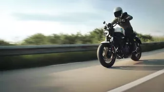 2022 Yamaha XSR700 - Born to Challenge