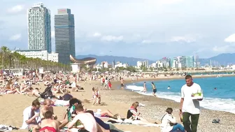 Barcelona beach walk ????️????BEACH SANT MIQUEL