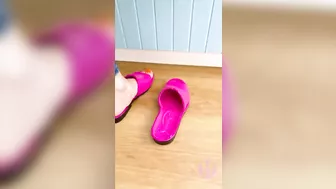 TRIED THIS Genius TikTok Prank || ???? Poured GLUE INTO SLIPPERS AND IT STICKED TO THE FOOT #shorts