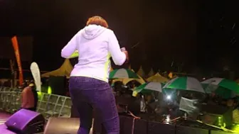 Heavily Pregnant Karen nyamu twerks at Luo festival