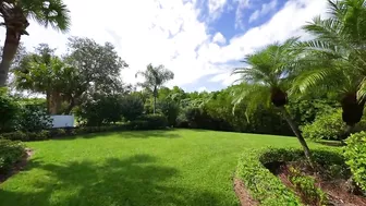 $1.995 Million Luxury Redesigned Courtyard Estate | Vero Beach, Florida