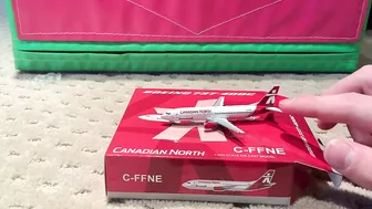 Panda Models Canadian North 1:400 Scale 737-400 Unboxing (Excellent Model)