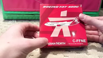 Panda Models Canadian North 1:400 Scale 737-400 Unboxing (Excellent Model)