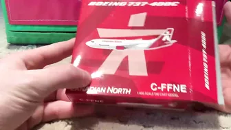 Panda Models Canadian North 1:400 Scale 737-400 Unboxing (Excellent Model)