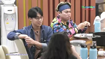 Day 49: Celebrity housemates, nahirapang pumili sa pagkakataong binigay ni Big Brother |PBB Kumunity