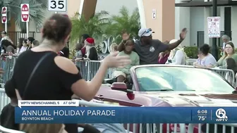 Annual holiday parade held in Boynton Beach