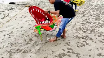 Dragon Kite Broken Heart at Cemara Beach Tuban