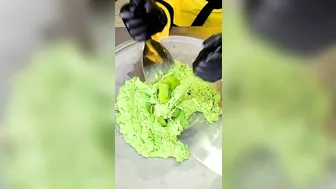 Ice cream challenge! Green food vs white food ice cream rolls