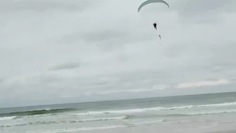 Paramotor Pilot Lands on Florida Beach after Epic Coast to Coast Trip