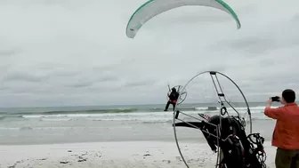 Paramotor Pilot Lands on Florida Beach after Epic Coast to Coast Trip