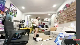 Mizkif trying to fix things with BruceDropEmOff... #mizkif #twerk #twitch #lsf