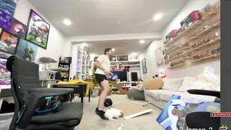 Mizkif *TWERKS* and ends stream