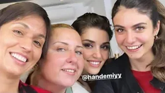 Hande Erçel İnstagram Storisin'de arkadaşlarıyla Yep Yeni Kareler Paylaştı...@HanKer