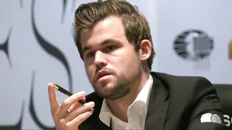 Ian Nepomniachtchi Starts Smiling When He Resigned in the Game 9 Against Magnus Carlsen