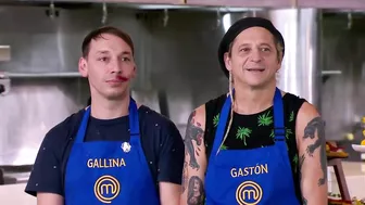 Equipo impresiona a los chef y sube al balcón. MasterChef Celebrity, 2021.