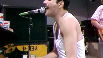 Queen - Bohemian Rhapsody (Live Aid 1985)