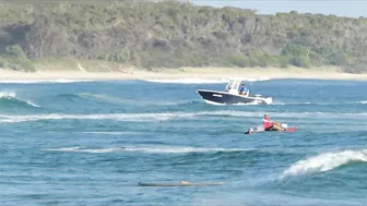 Noosa Main Beach and the Bar. Tuesday morning, December 14, 2021.