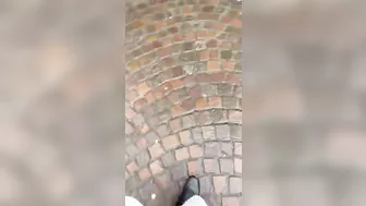 Monte auf dem Bremer Weihnachtsmarkt!???????? MontanaBlack Instagram Story