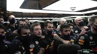 Final Lap Feels | In The Garage For The Final Lap Of The Abu Dhabi GP