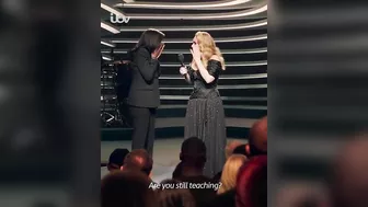 ADELE IS SURPRISED BY HER SCHOOL ENGLISH TEACHER AND CRIES WHEN SEEING HER ????