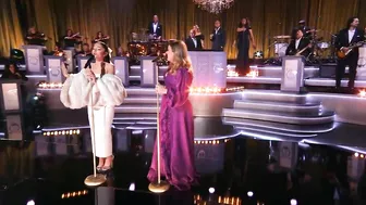 Kelly Clarkson & Ariana Grande - Santa, Can't You Hear Me (from When Christmas Comes Around on NBC)