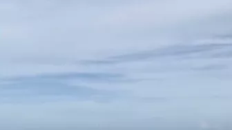 Santa visits Florida beach with powered parachute l GMA