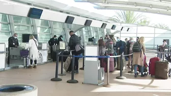 Airports/TSA getting ready for big holiday travel crowds