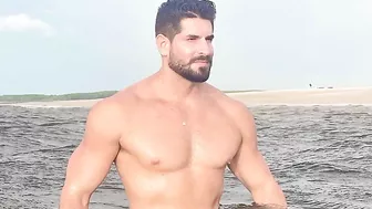 The Beach Men | Handsome Boys | Fitness Review