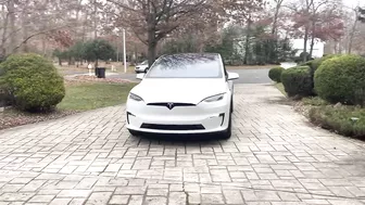 The Holiday Light Show in the New 2022 Model X Refresh