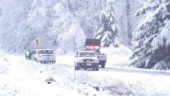 12-25-21 Bellingham, WA - Winter Storm Impacts Holiday Travel - Slideouts - Plows