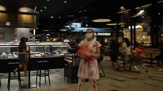 Vegan Carries a Pigs Head in the Supermarket