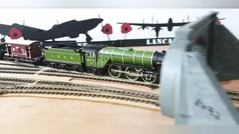 Bachmann / Locomotion Models V2 4771 Green Arrow running in