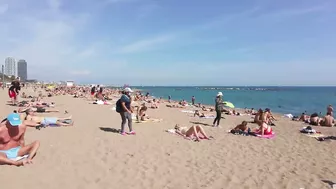 ???????? Barcelona - Spain · 4K · Barceloneta Beach Walk during Midday ☀️????️