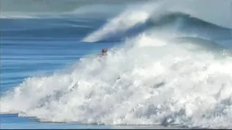 Noosa Main Beach and Bar. Monday morning, January 3, 2022.