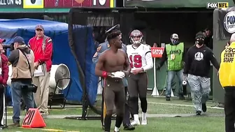 Antonio Brown Leaves Game vs. Jets (Full Broadcast Sequence)