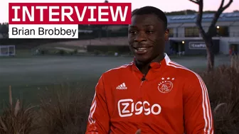 Interview Brobbey | Ten Hag zei: 'Het wordt tijd dat je thuiskomt'